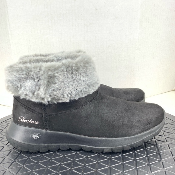 Skechers Women Size 6 Shoes Black Faux Leather Fur Slip On Sneaker Boots Bootie - Picture 1 of 11